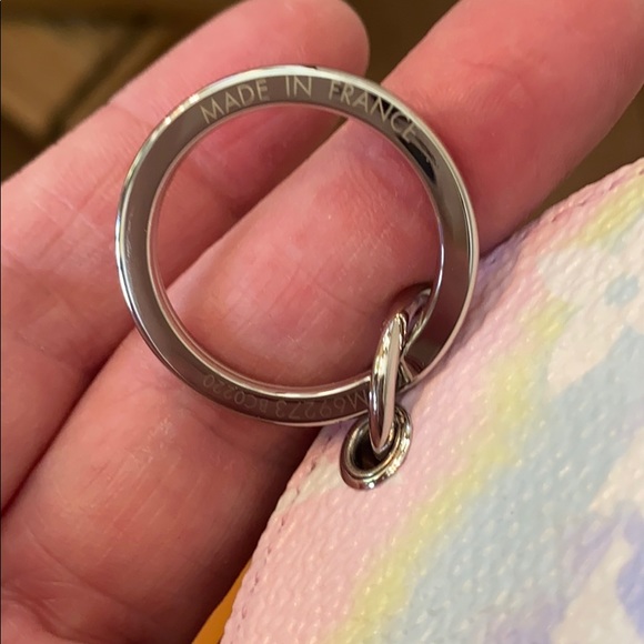 SOLD❗️NWT! 💯% Auth LV pastel Escale keychain - Picture 6 of 7